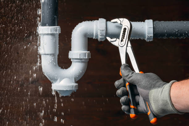Professional Gas Line Repair technician working in Midway City, CA